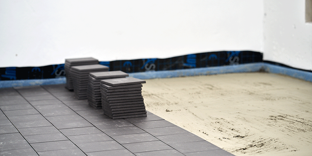 Rüttelbeläge werden verlegt